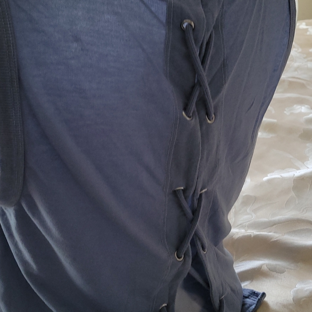 Top - Picture 4 of 7